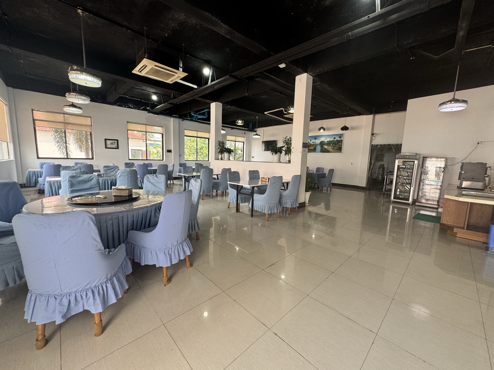 MSEZ restaurant and banquet hall